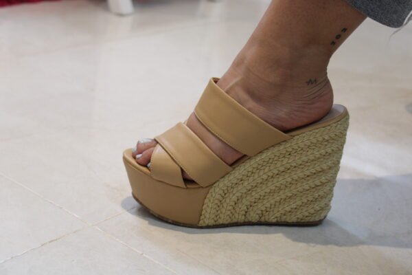 Tacones en Yute Cafes